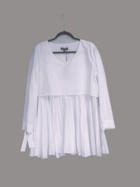 Kedziorek White Tunic/Mini With Pleating and Tie Cuffs - Size 38 (US 6/8) NWT
